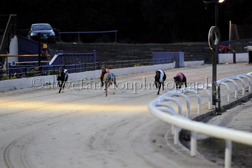 sat25_112.JPG - (C)S.FARNDON