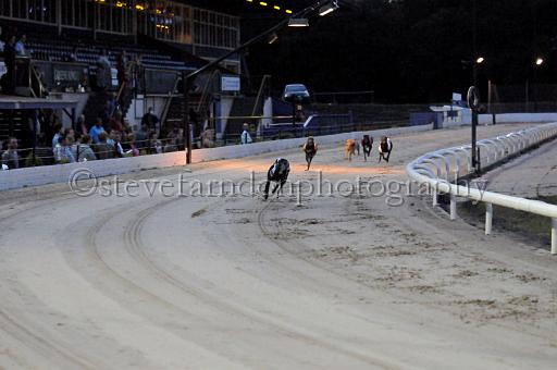 sat25_122.JPG - (C)S.FARNDON