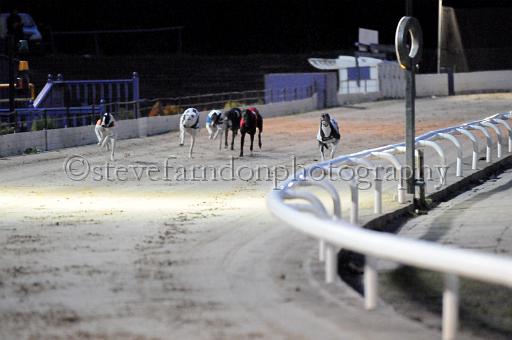 sat25_132.JPG - (C)S.FARNDON