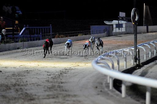 sat25_141.JPG - (C)S.FARNDON