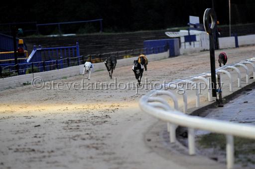 sun26_121.JPG - (C)S.FARNDON