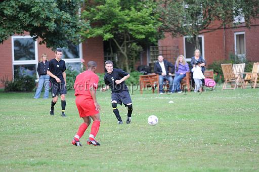 Bedworth_047.JPG - (C)S.FARNDON