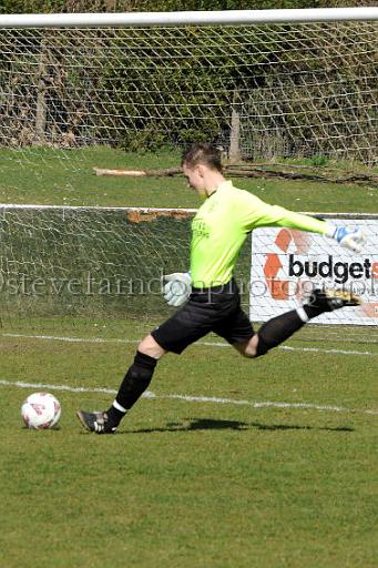 footie1003.jpg - (C)S.FARNDON