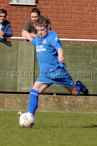 footie1021.jpg - (C)S.FARNDON