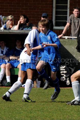 footie1023.jpg - (C)S.FARNDON