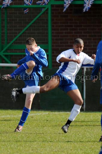 footie1041.jpg - (C)S.FARNDON