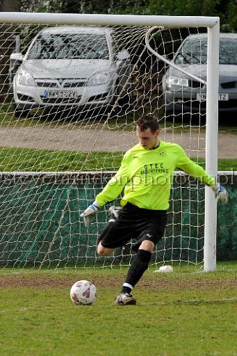 footie1064.jpg - (C)S.FARNDON