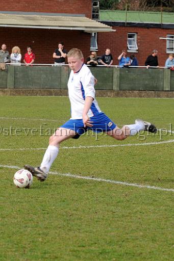 footie1072.jpg - (C)S.FARNDON