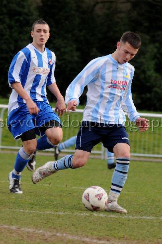 footie2042.jpg - (C)S.FARNDON