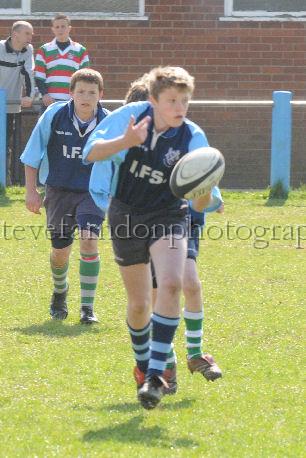 worth0147.jpg - (C)S.FARNDON