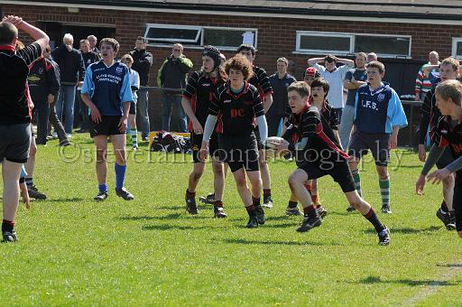 worth0325.jpg - (C)S.FARNDON