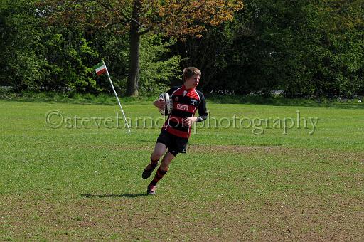 worth0716.jpg - (C)S.FARNDON
