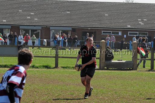 worth0990.jpg - (C)S.FARNDON