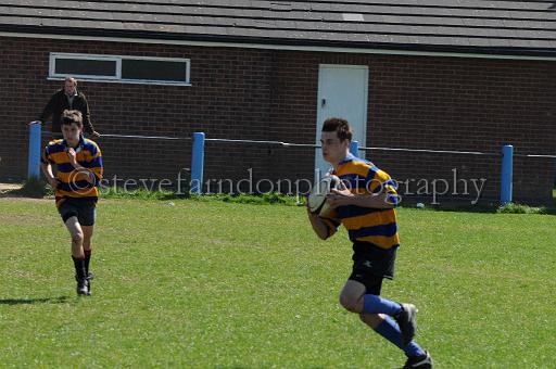 worth1051.jpg - (C)S.FARNDON