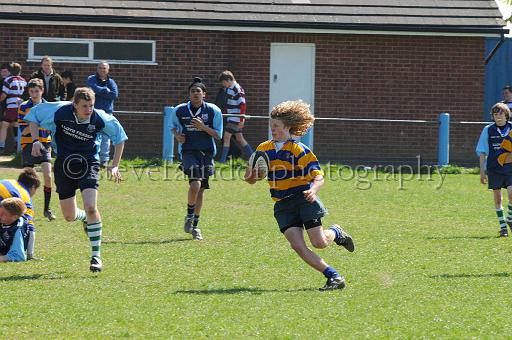 worth1094.jpg - (C)S.FARNDON