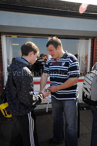 worth1146.jpg - (C)S.FARNDON
