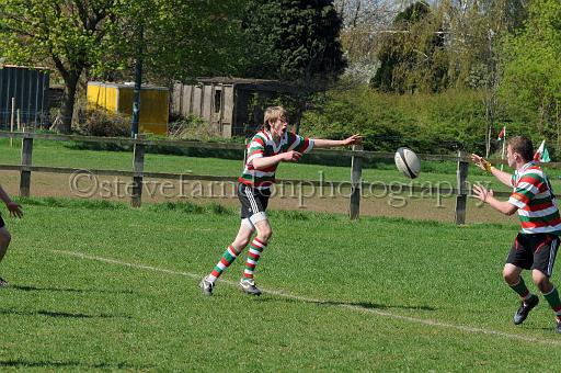 worth1557.jpg - (C)S.FARNDON