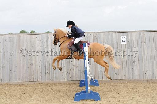 NRS_1051.JPG - (C)S.FARNDON