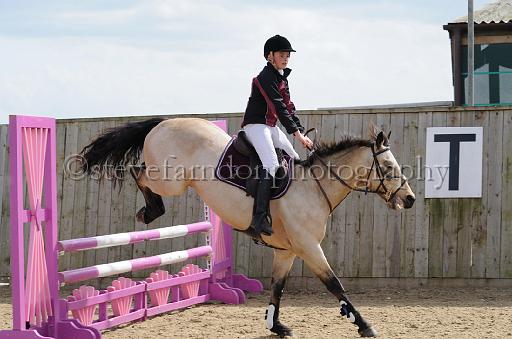 NRS_2100.JPG - (C)S.FARNDON
