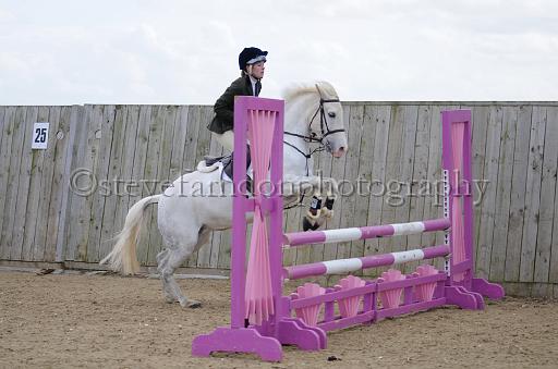 NRS_2200.JPG - (C)S.FARNDON